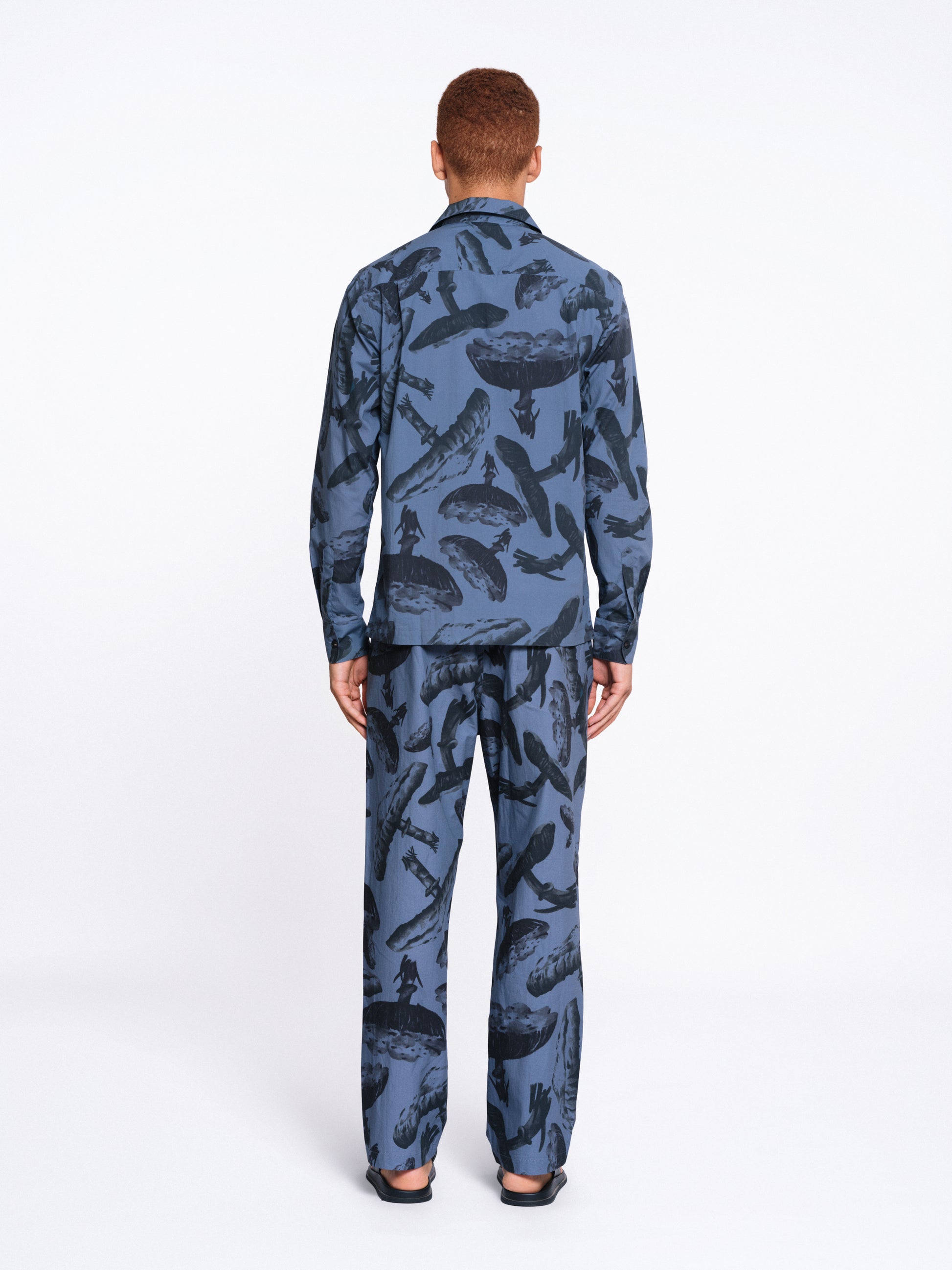 Night Shadow Blue / Black
