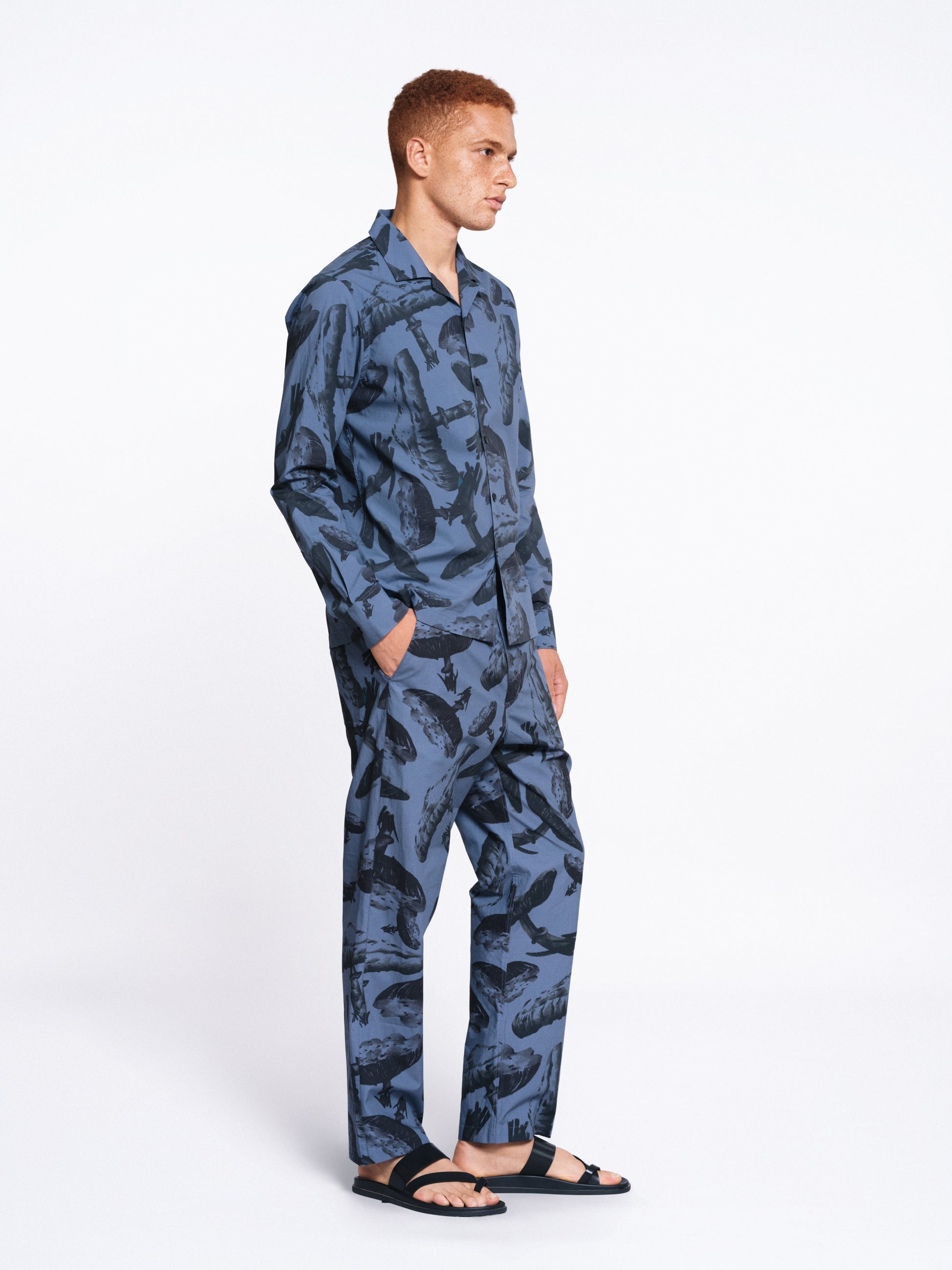 Night Shadow Blue / Black