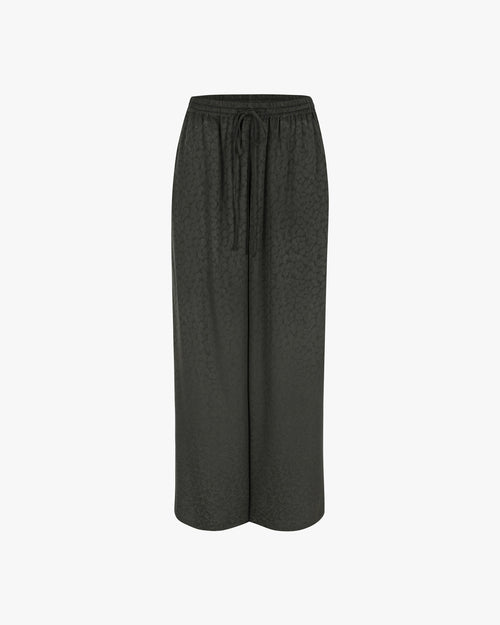Amalia pant in Beetle Green silk jacquard — LIBE effortless ready-to-wear, Floravis collection